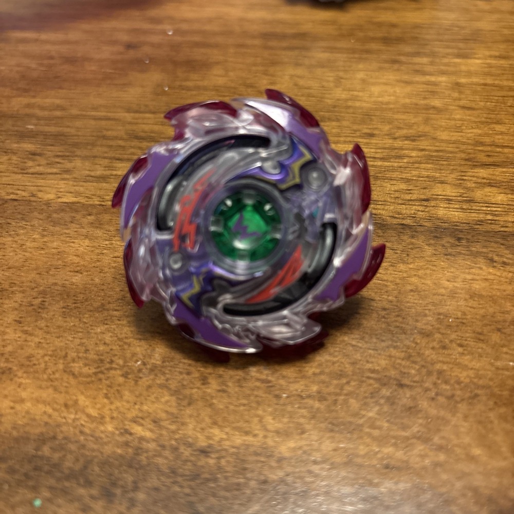 Wyvron W3 Tornado Wyvern 4Glaive Atomic Beyblade HASBRO BURST EVOLUTION
